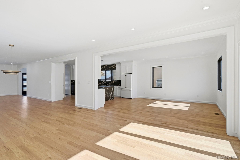 31 Gedney Way - Photo 13
