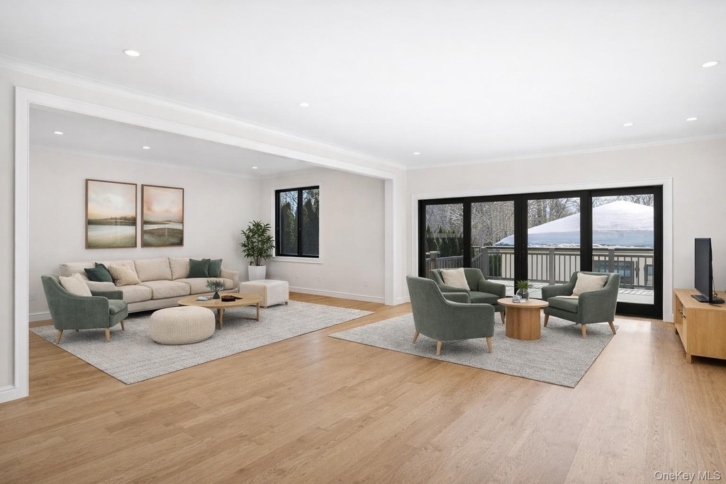 31 Gedney Way - Photo 3