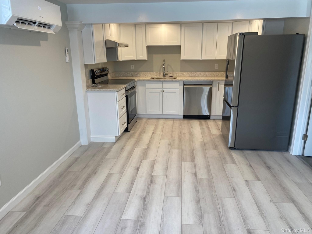 382b Deer Park Avenue - Photo 4