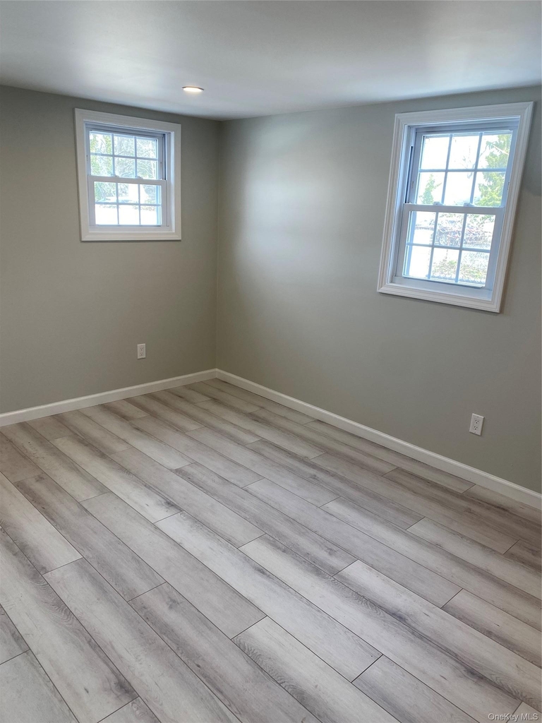382b Deer Park Avenue - Photo 3