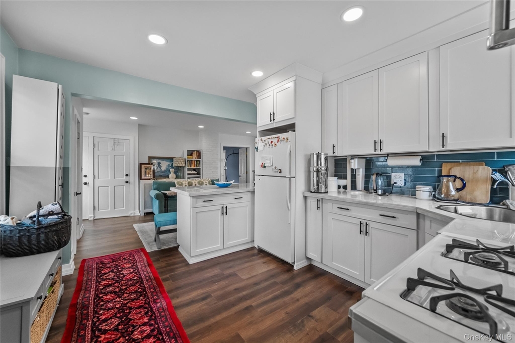29 Dale Avenue - Photo 1