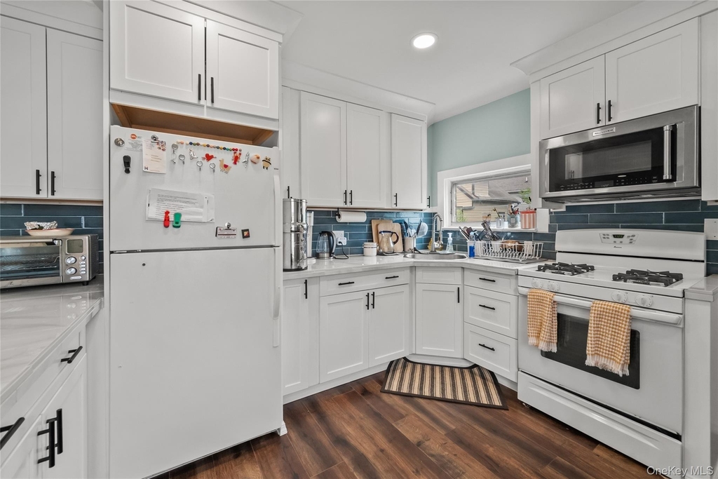 29 Dale Avenue - Photo 2