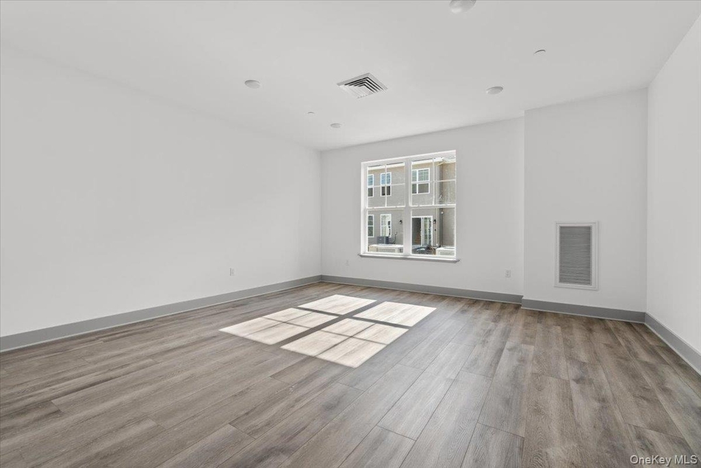 75 Forester Avenue - Photo 6