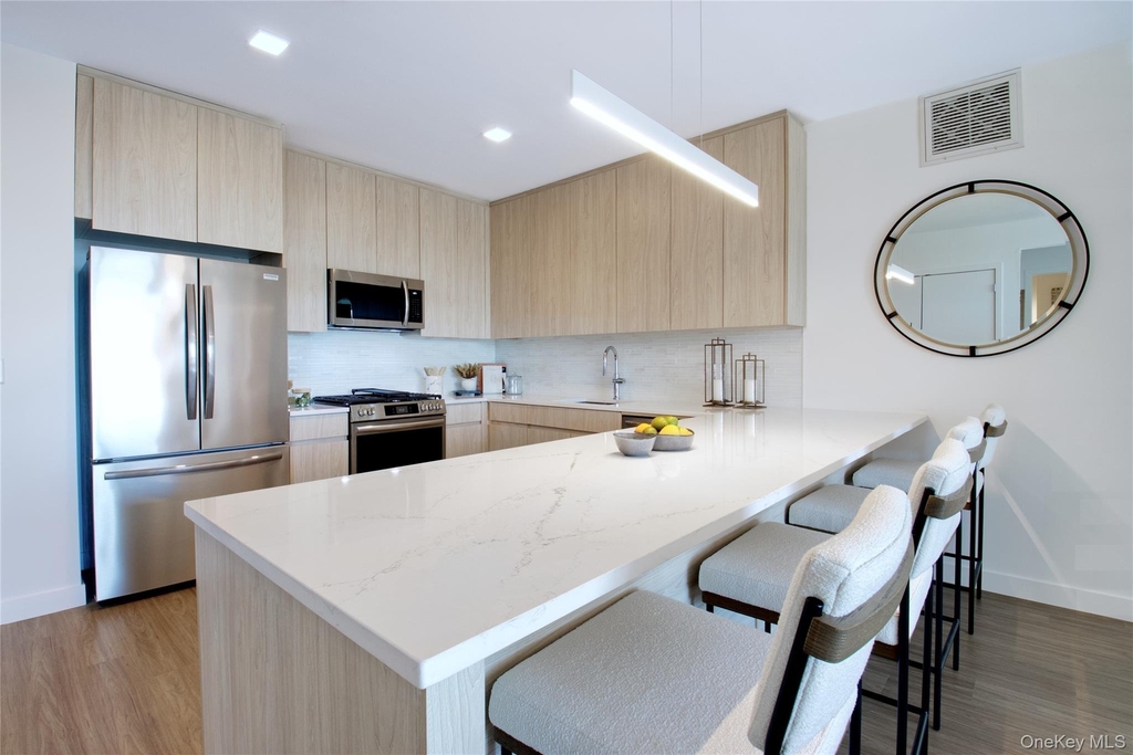 333 Warner Avenue - Photo 4