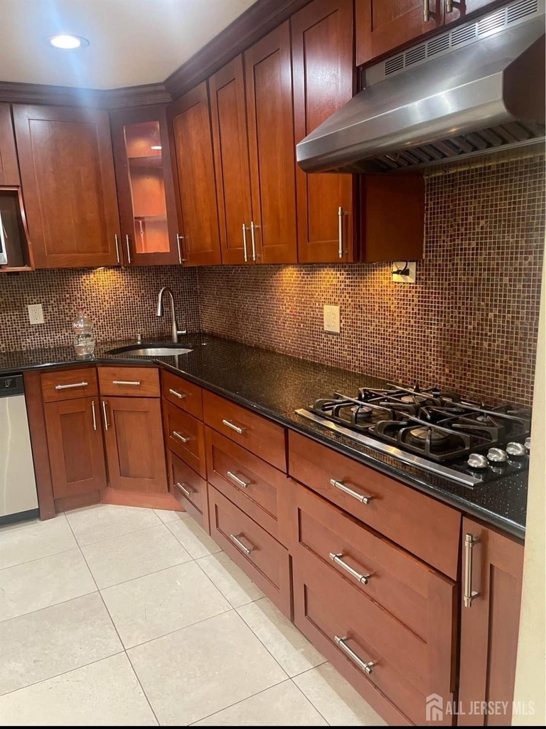 254 College Drive - Photo 1