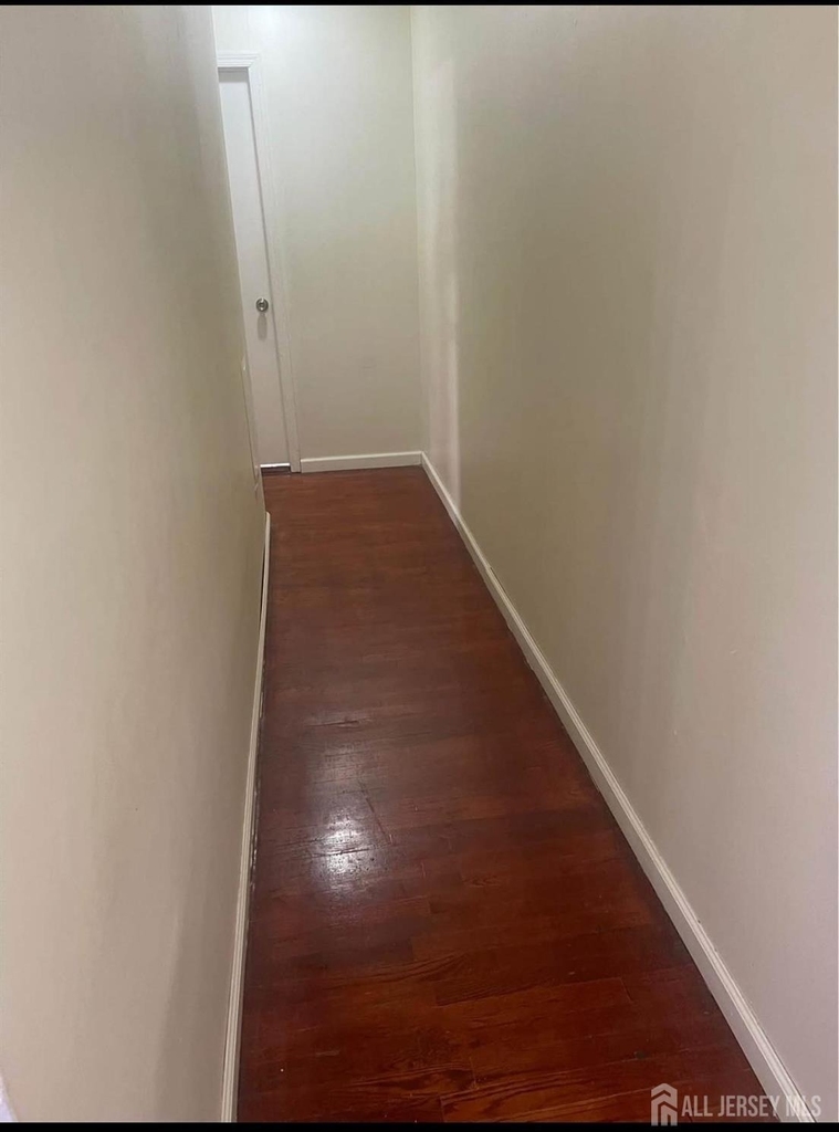 254 College Drive - Photo 2