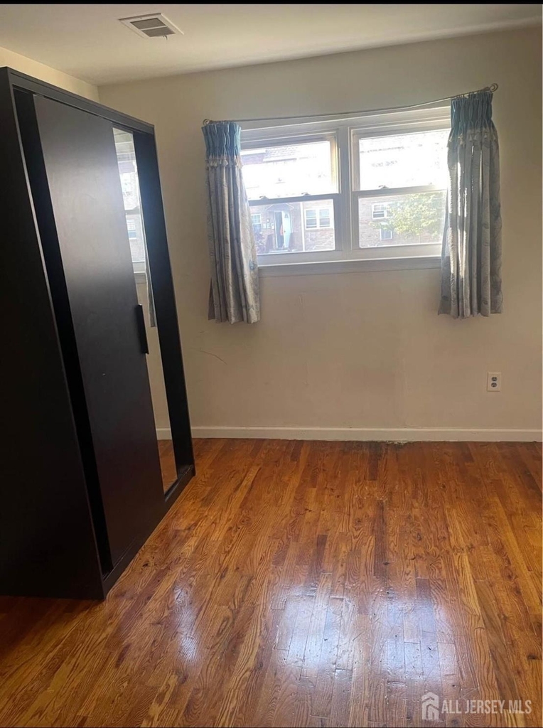 254 College Drive - Photo 5