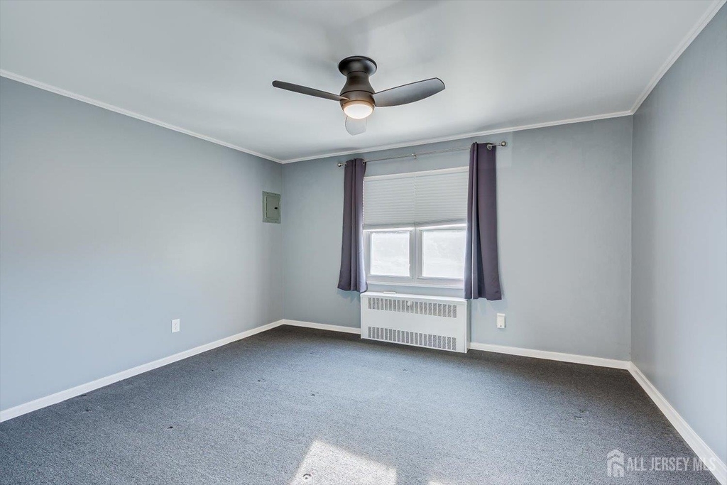 29-b Garfield Park - Photo 12