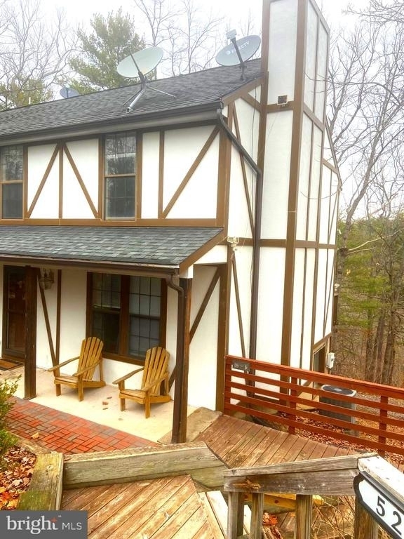 529 King Street - Photo 0