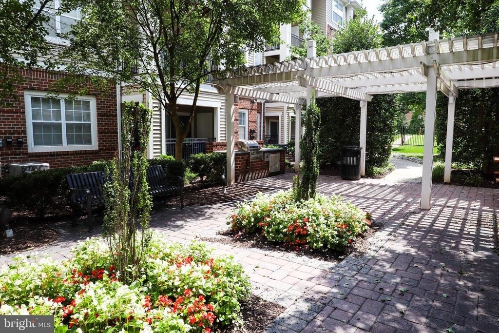 12929 Centre Park Circle - Photo 34