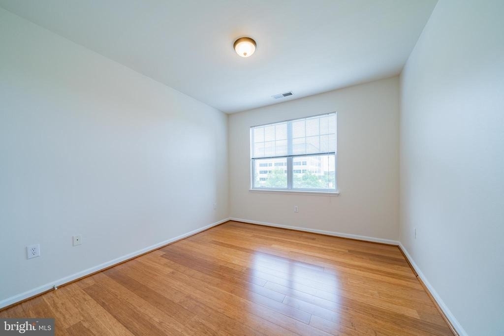 12929 Centre Park Circle - Photo 17