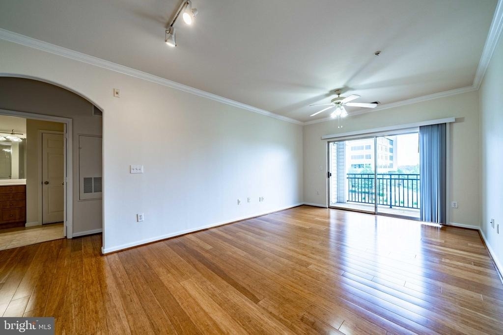 12929 Centre Park Circle - Photo 8