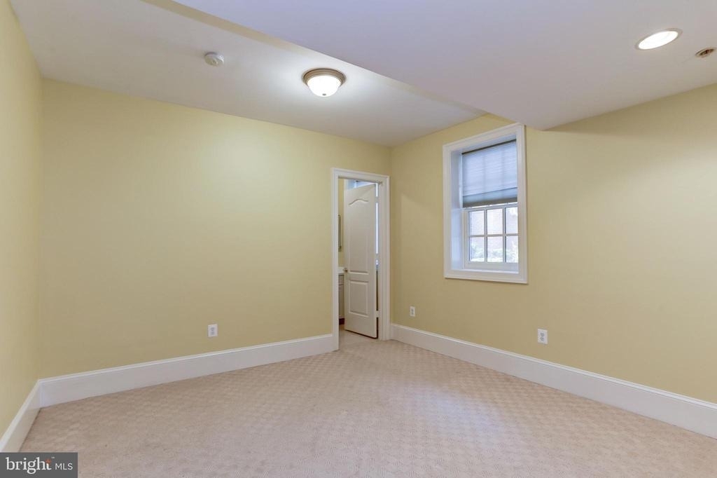 7233 Addington Drive - Photo 17