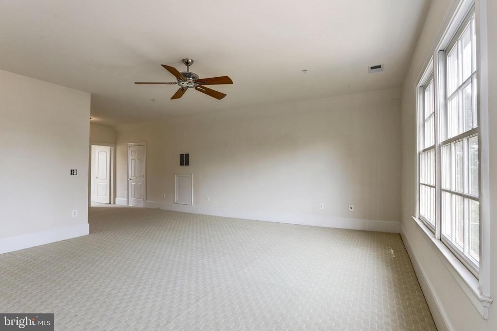 7233 Addington Drive - Photo 14