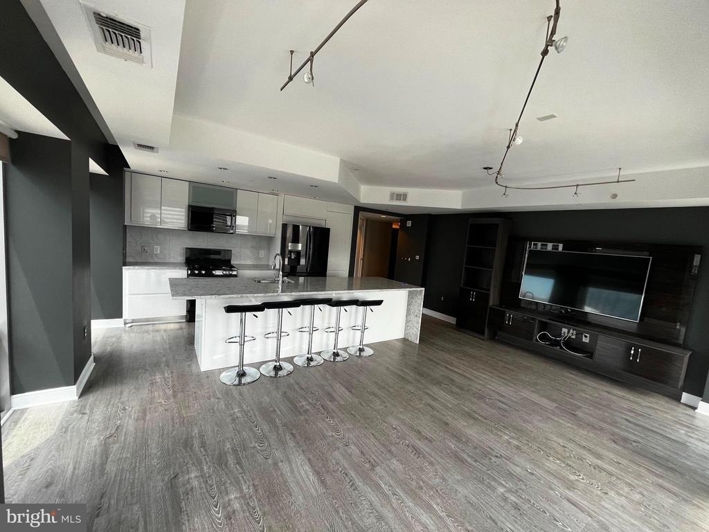 1111 19th Street N - Photo 22