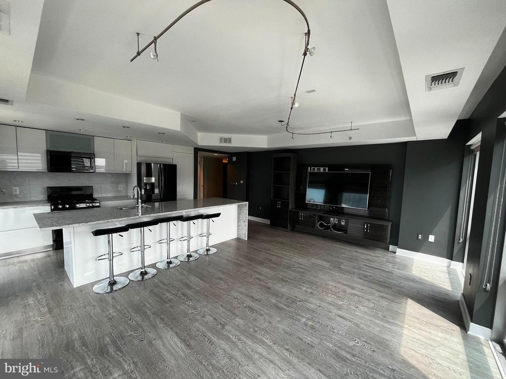 1111 19th Street N - Photo 1