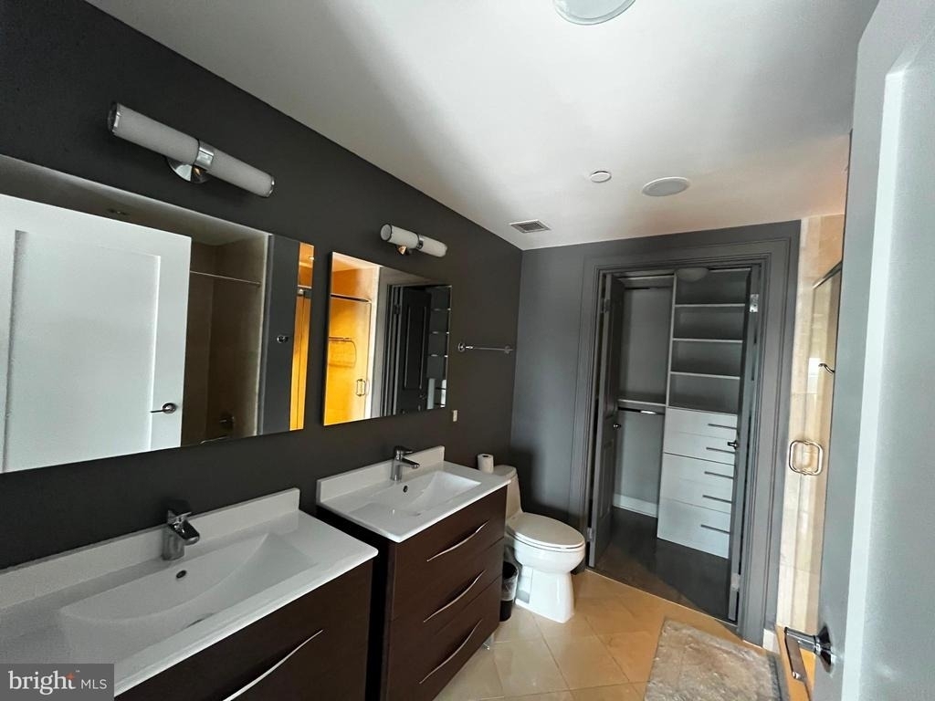 1111 19th Street N - Photo 46
