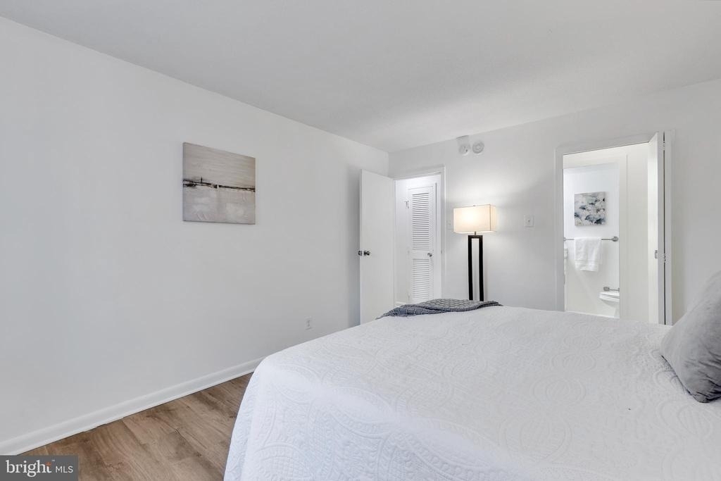 2030 N Adams Street - Photo 18