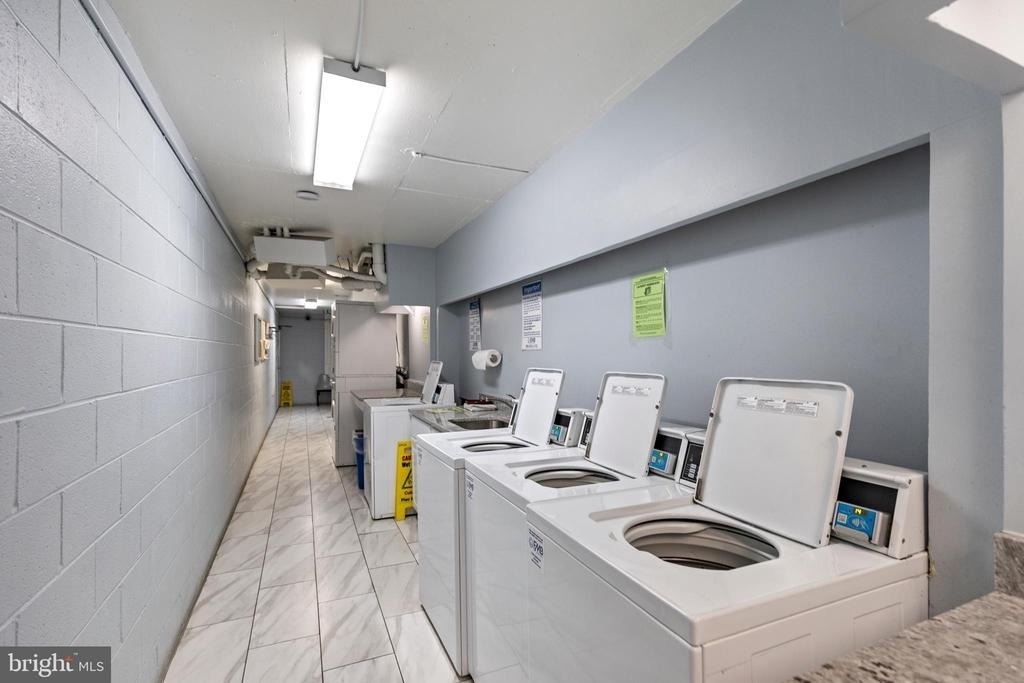2030 N Adams Street - Photo 34