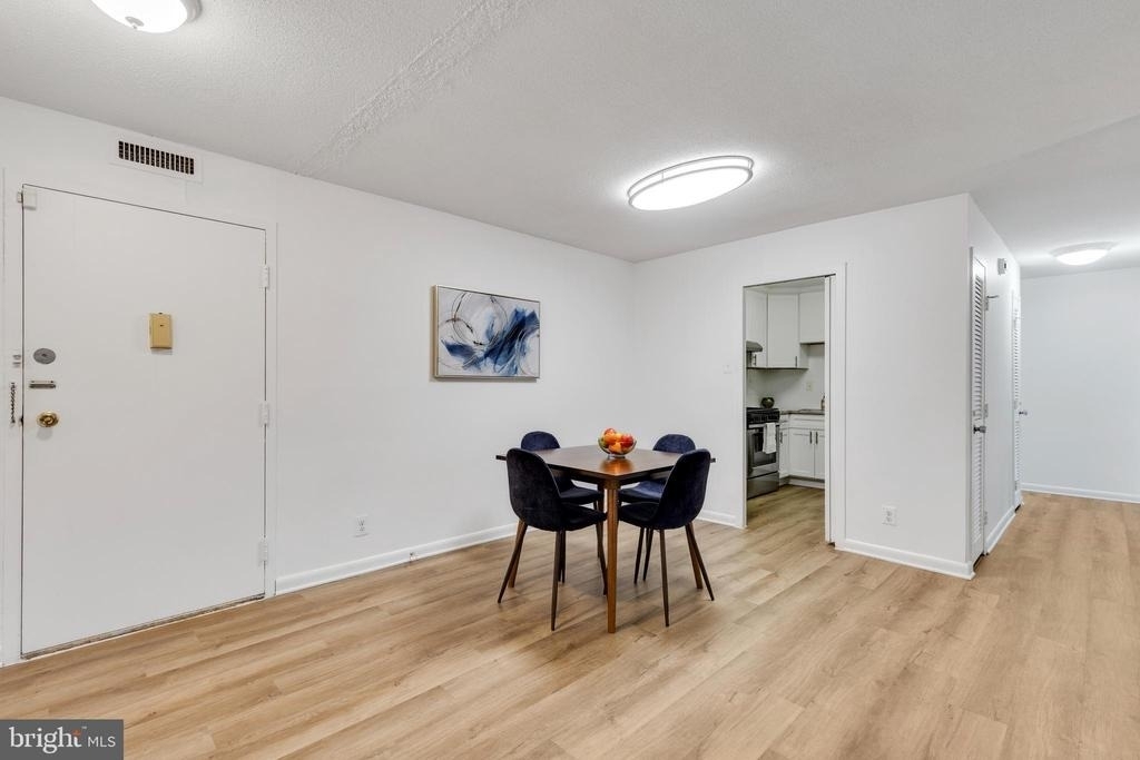 2030 N Adams Street - Photo 10