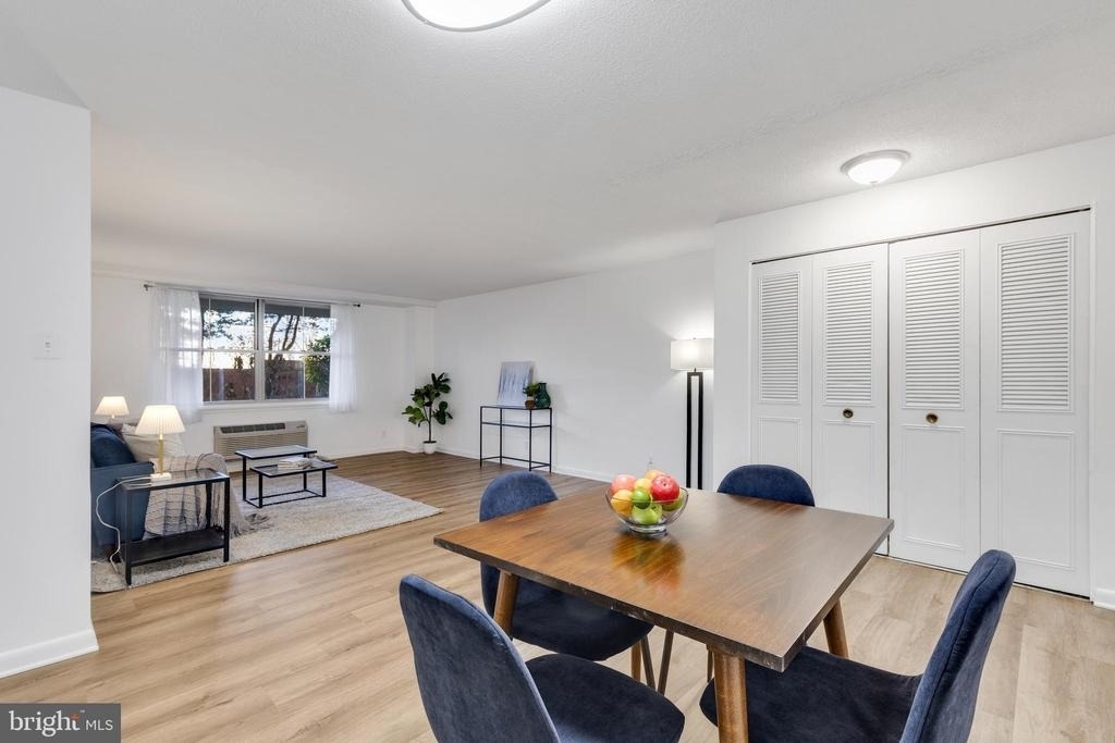 2030 N Adams Street - Photo 7