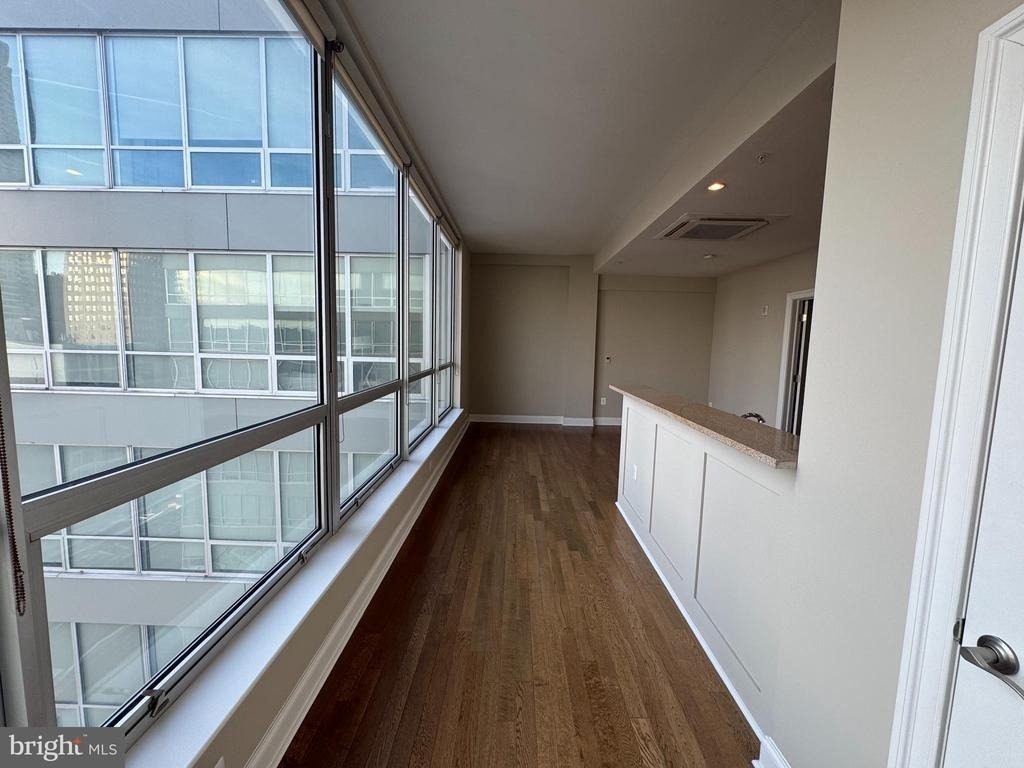 2040 Market - Photo 1