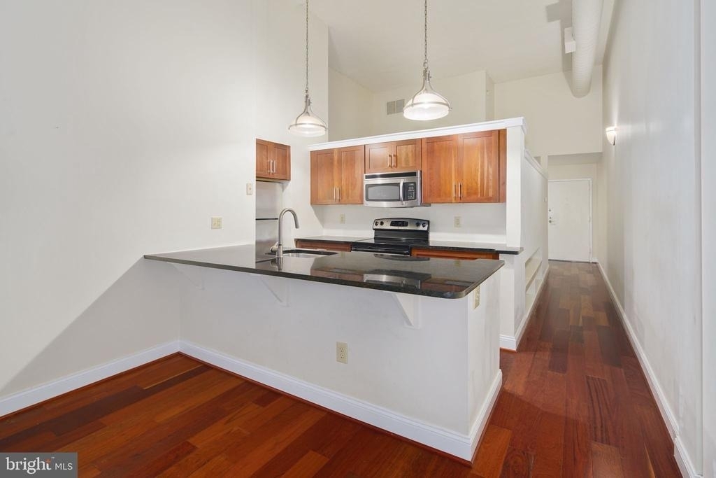 2429 Locust Street - Photo 5