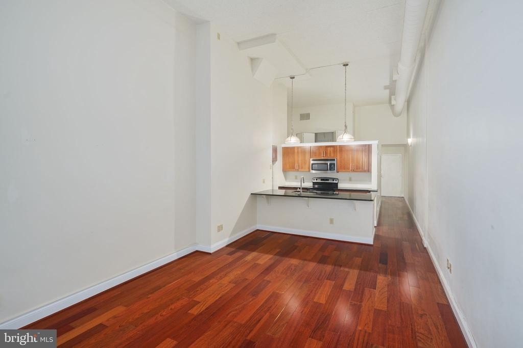 2429 Locust Street - Photo 2