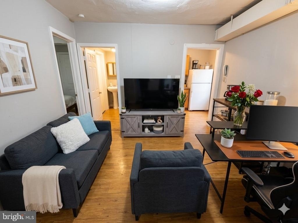 420 W Ruscomb Street - Photo 1