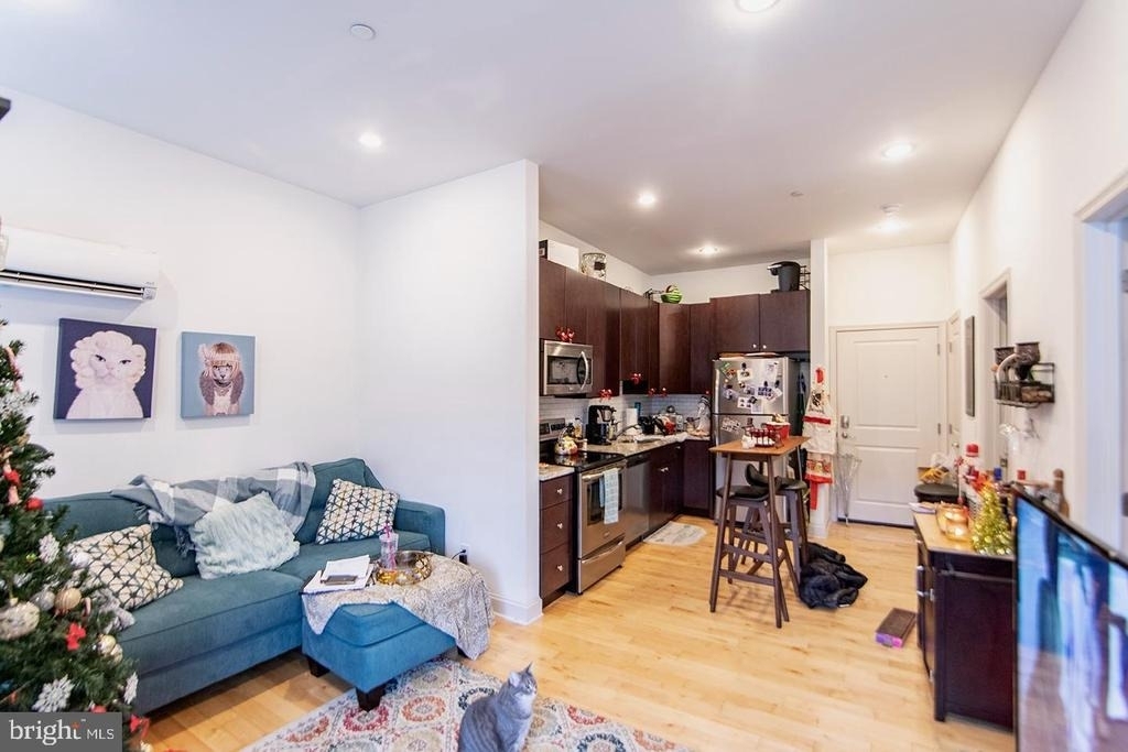 427 Monroe Street - Photo 1
