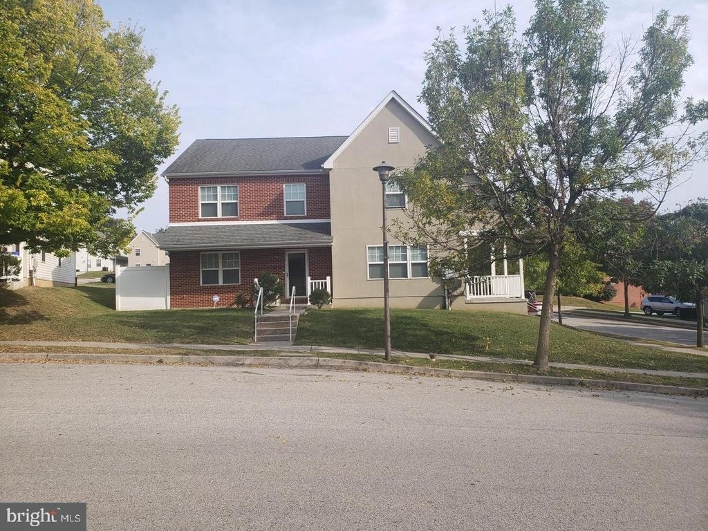 3718 Merrick Road - Photo 2