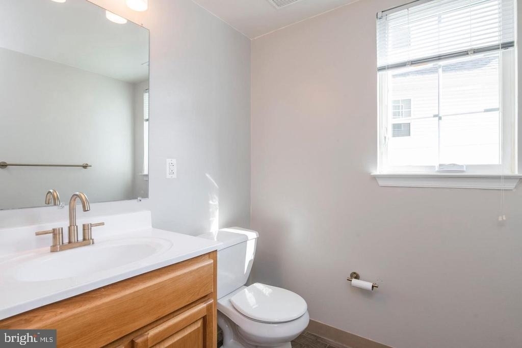 3718 Merrick Road - Photo 25