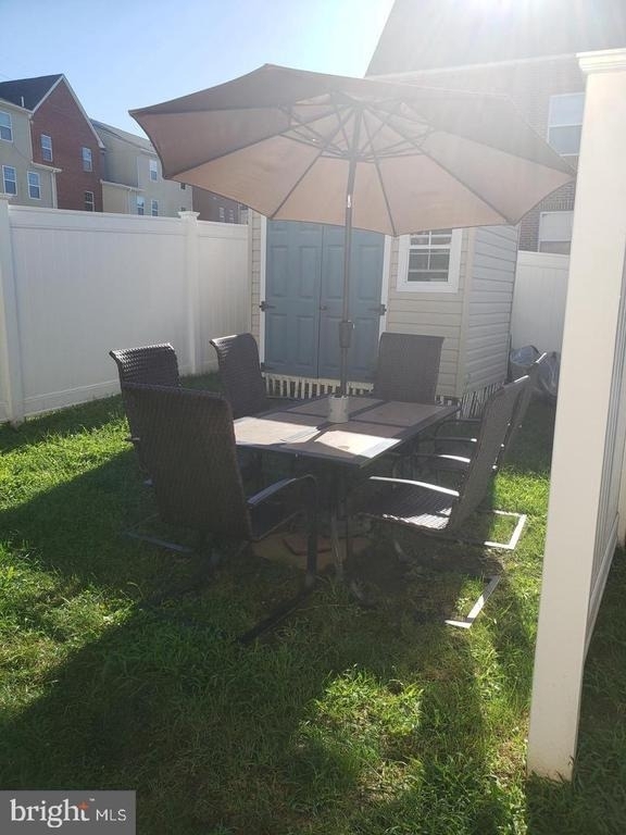 3718 Merrick Road - Photo 9