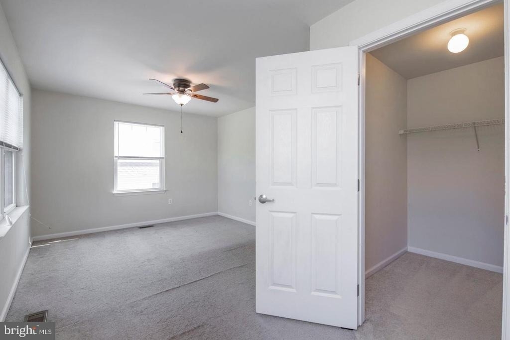 3718 Merrick Road - Photo 13