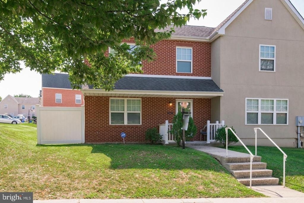 3718 Merrick Road - Photo 1