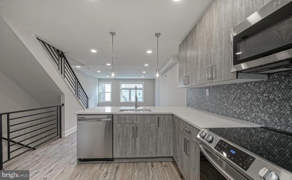 1702 N Gratz Street - Photo 2
