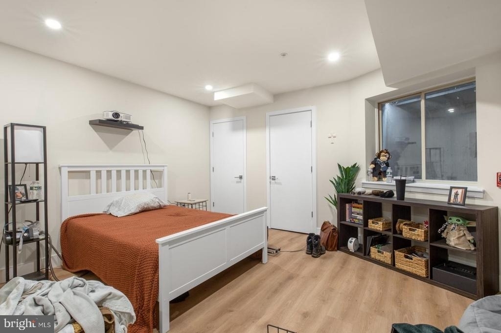 1702 Point Breeze Avenue - Photo 15