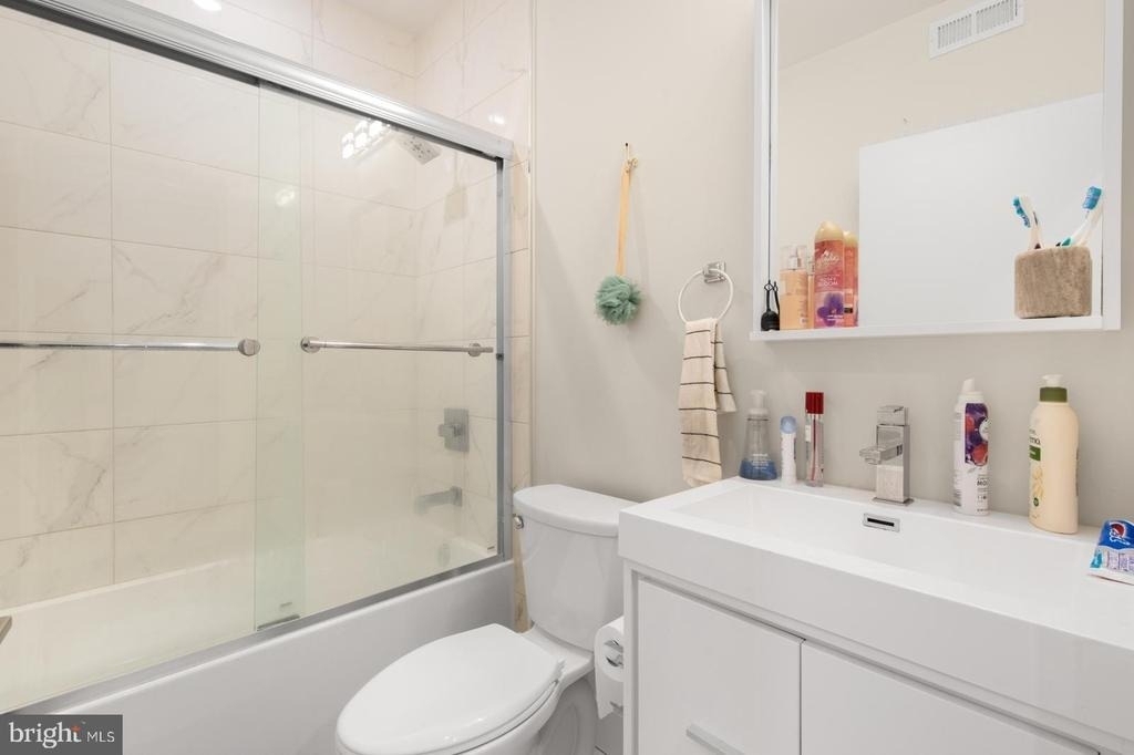 1702 Point Breeze Avenue - Photo 6