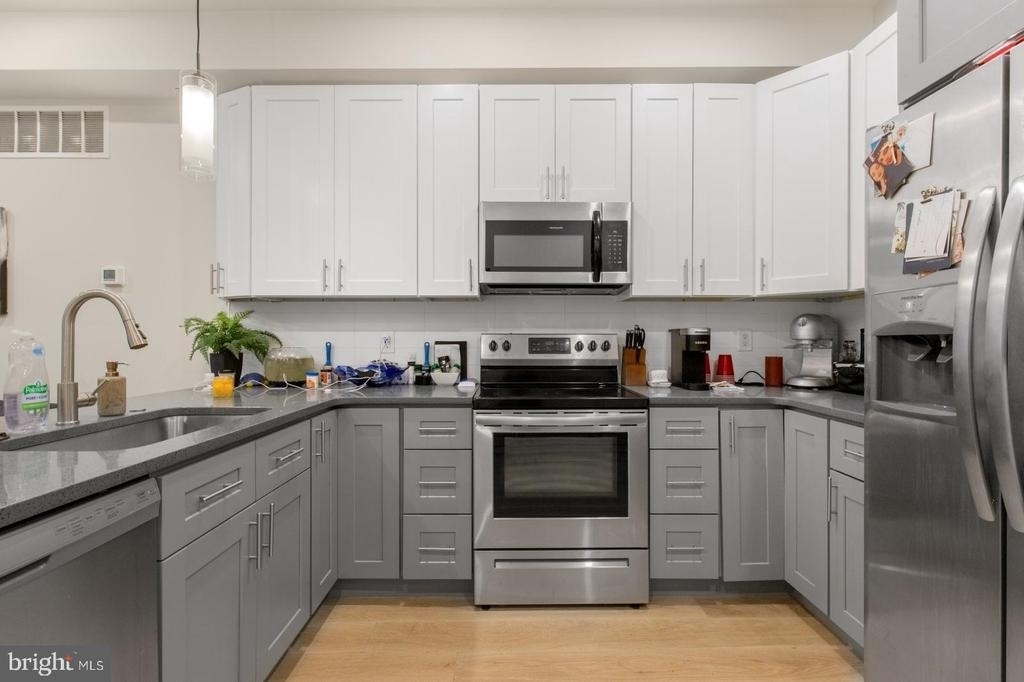 1702 Point Breeze Avenue - Photo 0