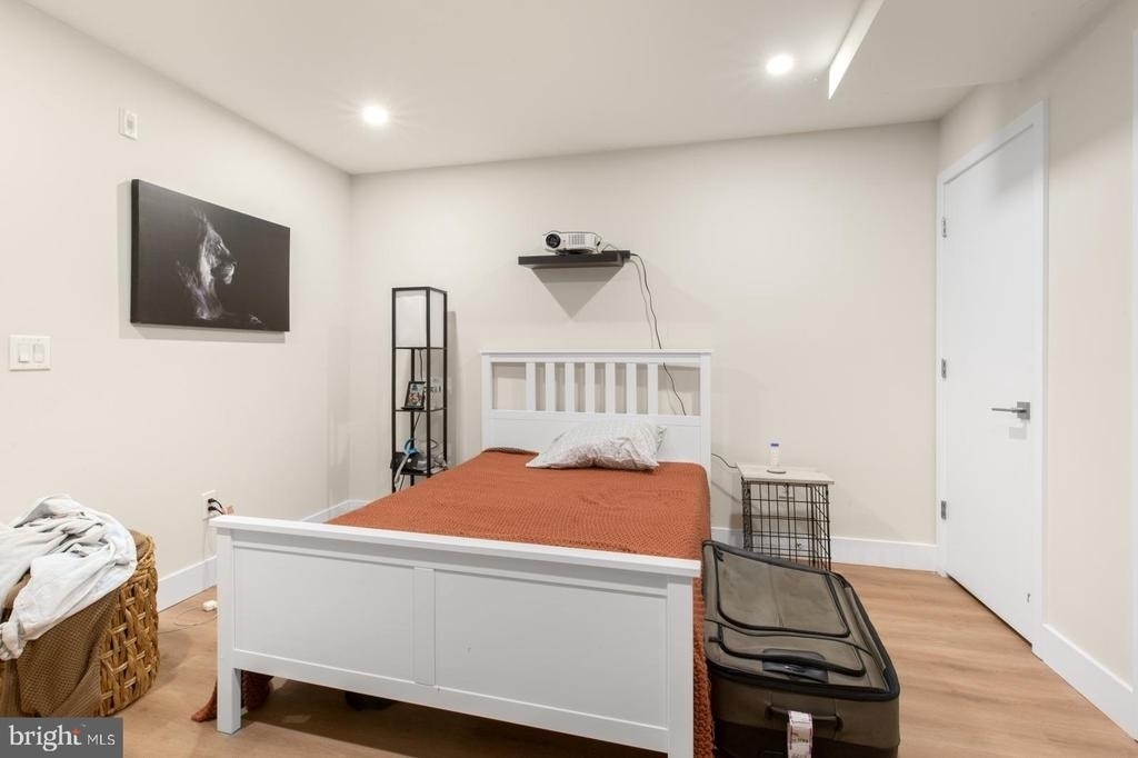 1702 Point Breeze Avenue - Photo 16