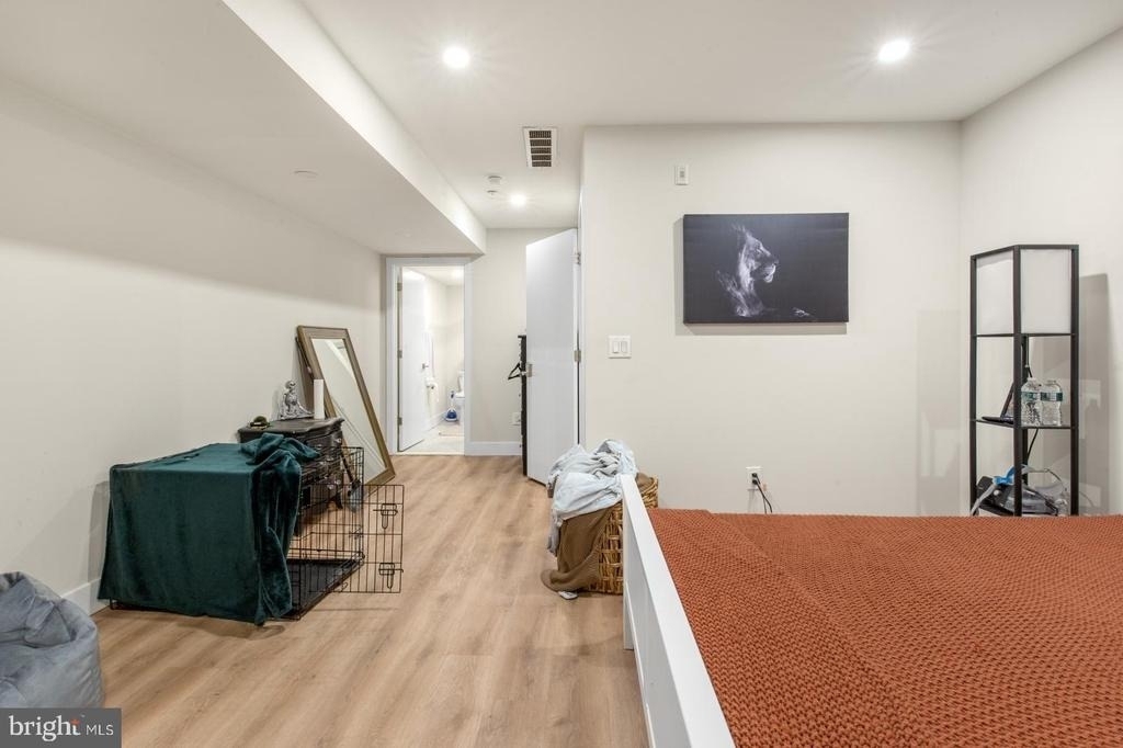 1702 Point Breeze Avenue - Photo 17