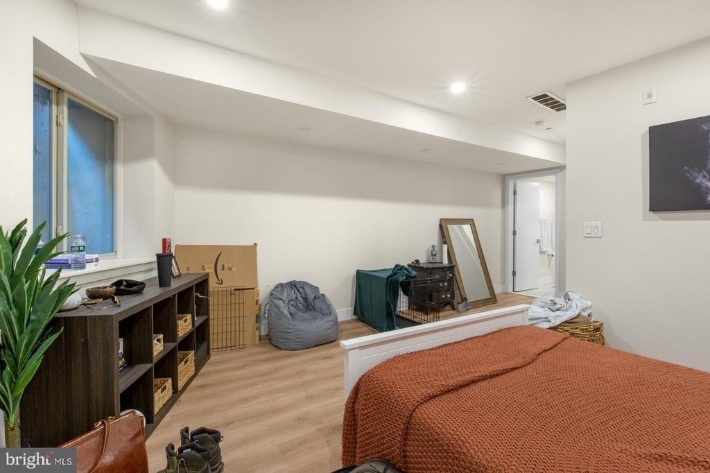 1702 Point Breeze Avenue - Photo 18