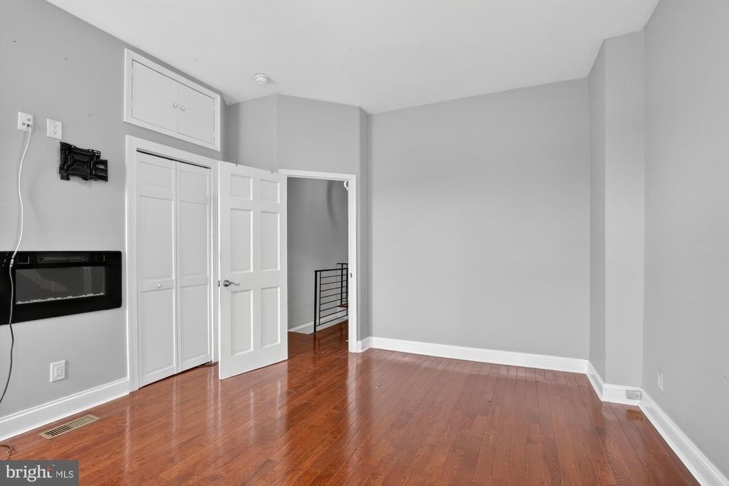 2319 E Somerset Street - Photo 15