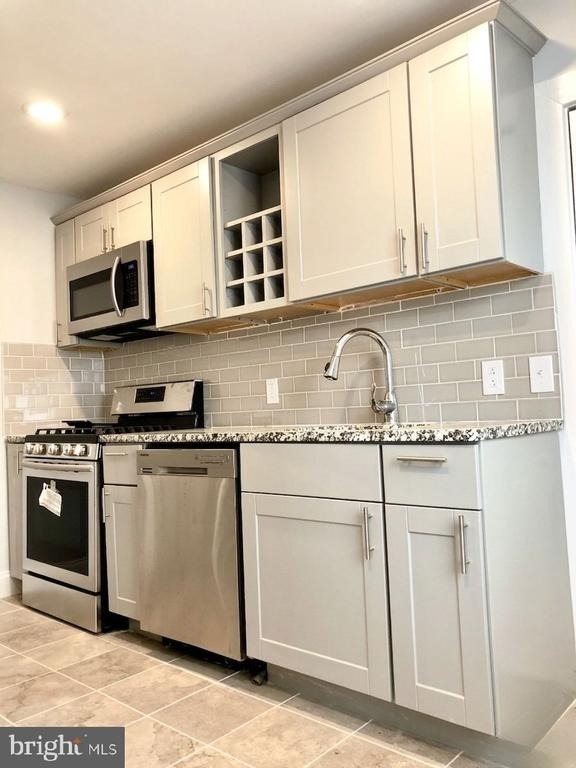 107 E Pastorius Street - Photo 1