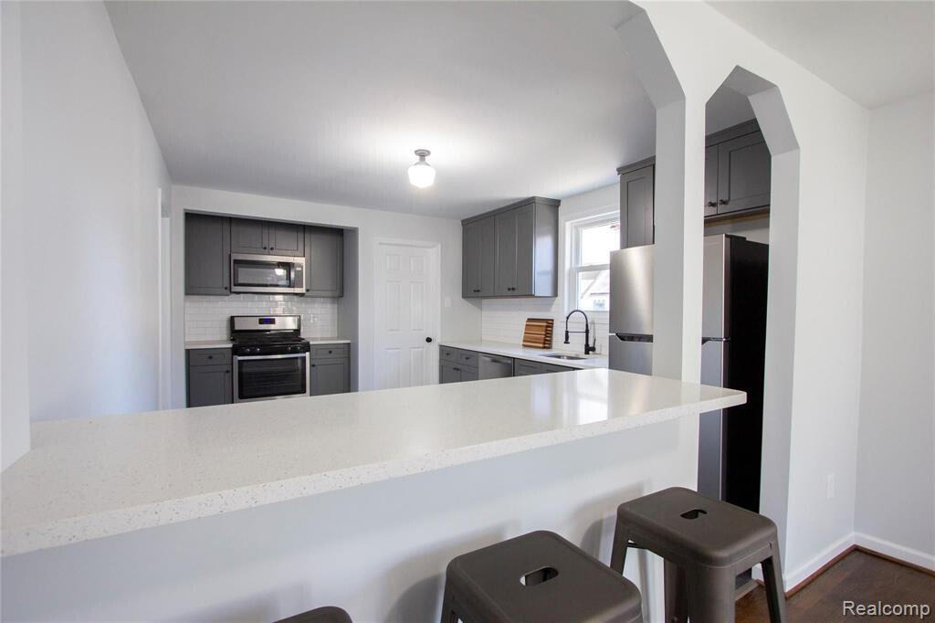 1308 E Milton - Photo 2