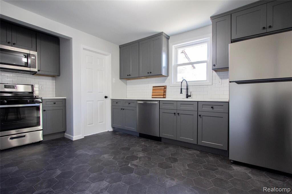1308 E Milton - Photo 1