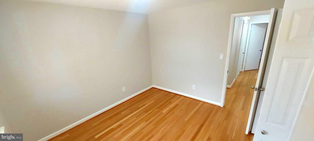 9820 Inglemere Drive - Photo 25