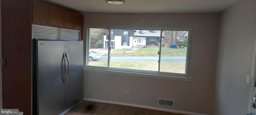 9820 Inglemere Drive - Photo 3