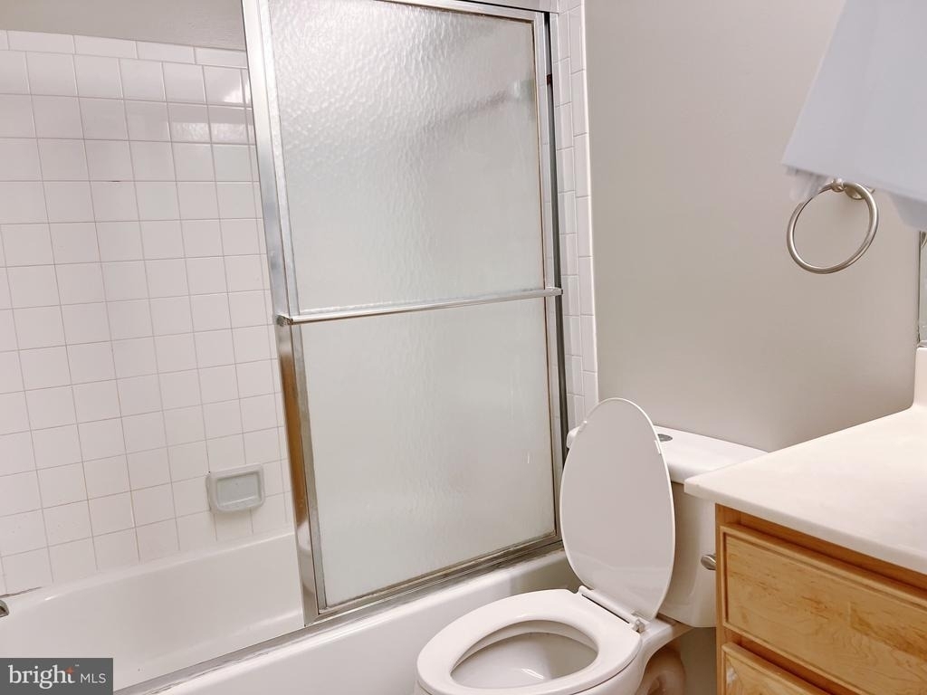8141 Needwood Rd - Photo 6