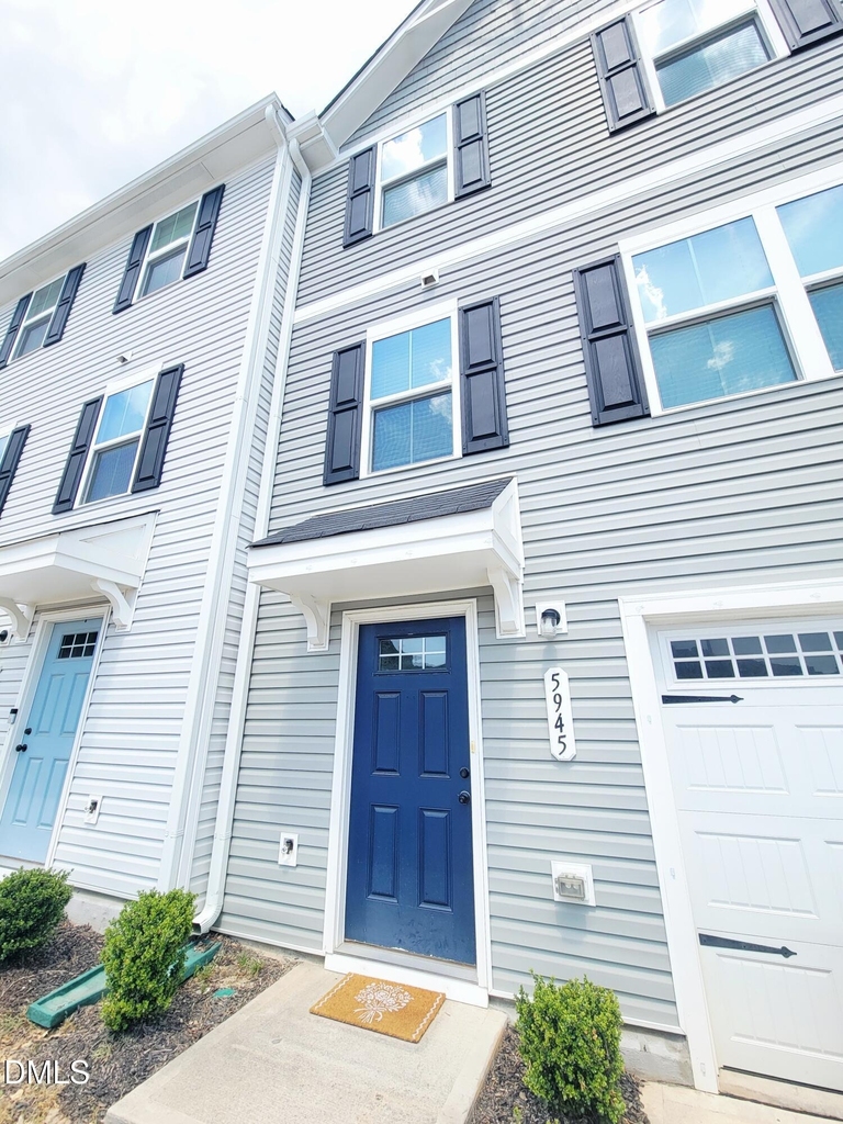 5945 River Landings Drive - Photo 0